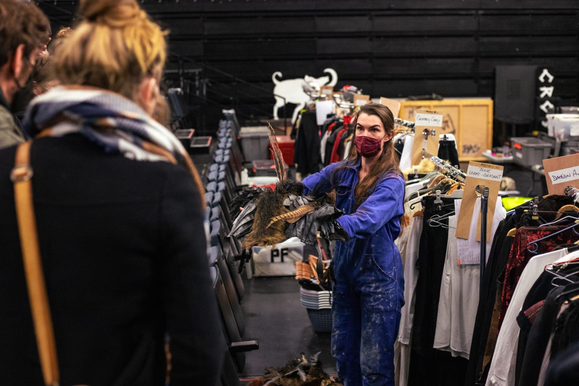 Image de AUTOUR D'H6R3 - VISITE DES COSTUMES